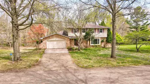 3 W View Acres, Iowacity, IA 52240