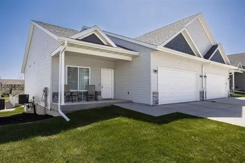 1339 Truman Ct NE, Cedar Rapids, IA 52402