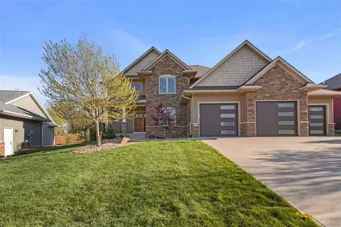 1136 Eagle Pl, Iowa City, IA 52246