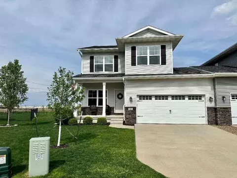 312 Sunset Pl, North Liberty, IA 52317