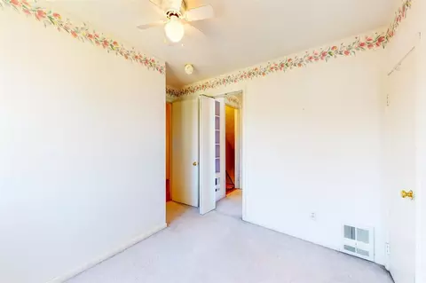 216 Sinclair Ave SE, Cedar Rapids, IA 52403 photo 16