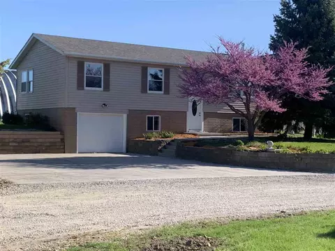 4870 SE American Legion Rd, Iowa City, IA 52240