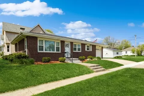 501 N Columbus St, West Liberty, IA 52776