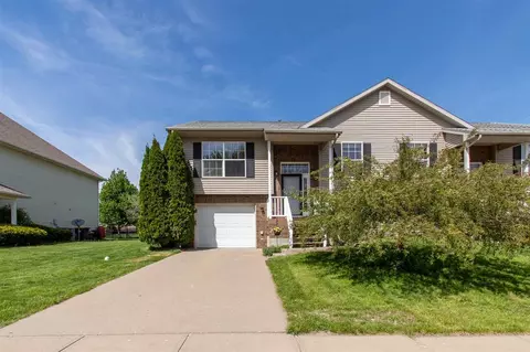 3364 S Jamie Ln, Iowa City, IA 52240