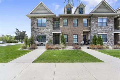337 E Main St, Solon, IA 52333