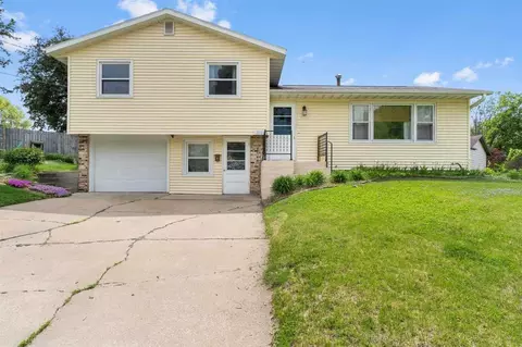 2005 Muscatine Ave, Iowa City, IA 52240