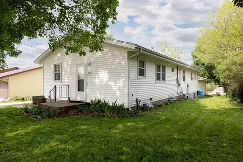 313 9th Ave, Wellman, IA 52356