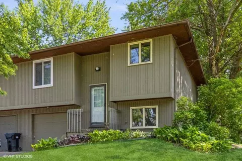 1966 S Ridge Dr, Coralville, IA 52241