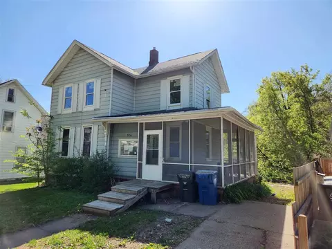 514 Maple Ave, Muscatine, IA 52761