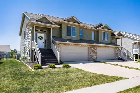 1365 Whipple Ct, North Liberty, IA 52317