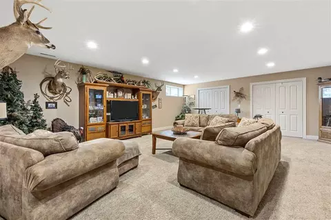 2090 Hillside Dr, Ely, IA 52227 photo 25