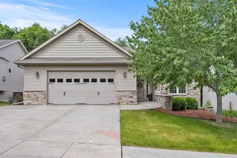 2432 Belmont Dr, Coralville, IA 52241