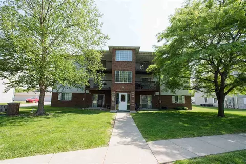515 Kimberlite St, Tiffin, IA 52340