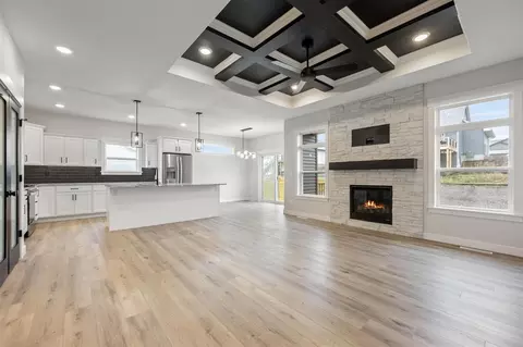 1235 Salm Dr, North Liberty, IA 52317