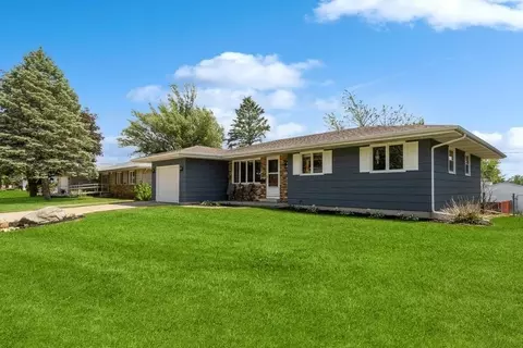 2981 27th Ave, Marion, IA 52302