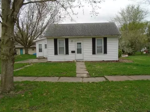 511 W 3rd St, Tipton, IA 52772