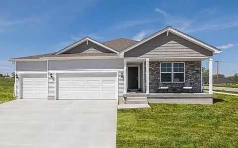 3250 Dreusicke Cir, Coralville, IA 52241