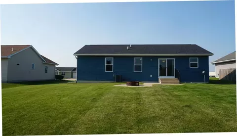Exterior - 405 Jacki Dr, Lone Tree, IA 52755 photo 4 of 6