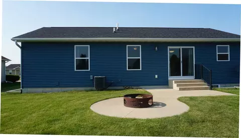 Exterior - 405 Jacki Dr, Lone Tree, IA 52755 photo 6 of 6