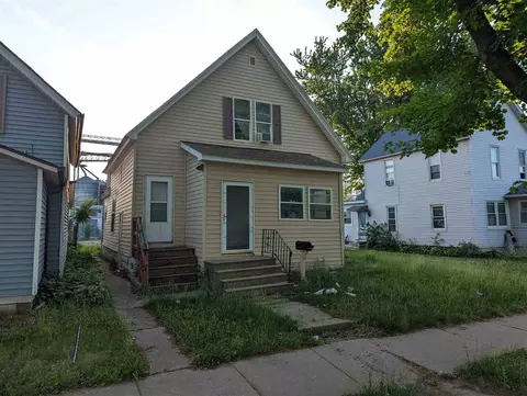 1020 10th St SW, Cedar Rapids, IA 52404