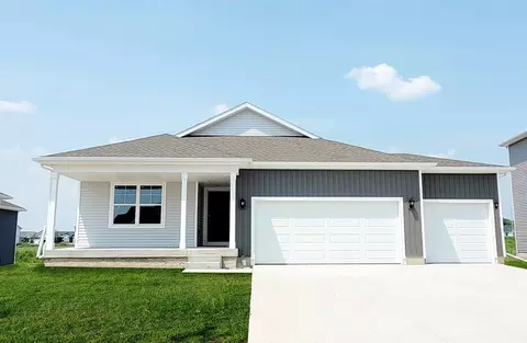 7015 Chenango Ln, Cedarrapids, IA 52404