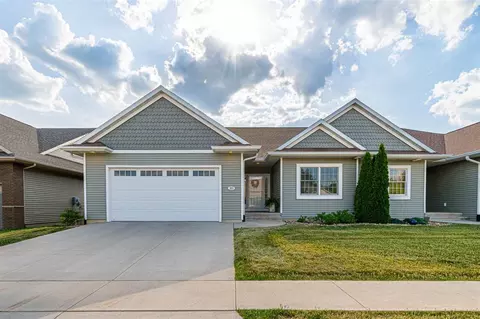 313 13th Ave, Mount Vernon, IA 52314
