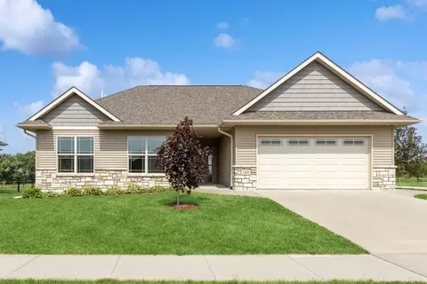 1201 Wildcat Ln, Iowa City, IA 52246