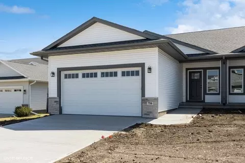 750 Brook Ridge Ave, North Liberty, IA 52317
