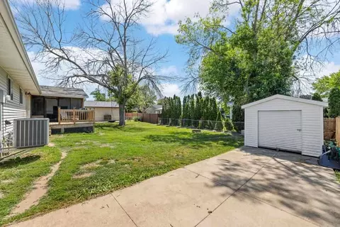1830 Highland Rd, Ely, IA 52227 photo 5