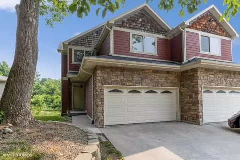 52 Hidden Meadow Ln, Iowa City, IA 52245