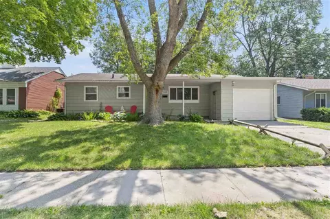 1220 Louise St, Iowa City, IA 52240