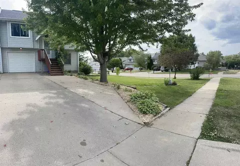 1102 23rd Ave, Coralville, IA 52241