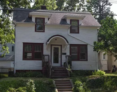 1319 Muscatine, Iowa City, IA 52240