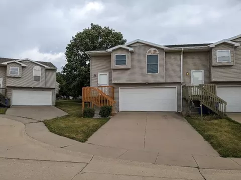 660 Jules Ct, North Liberty, IA 52317