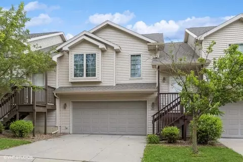 887 Karisa Ln, North Liberty, IA 52317