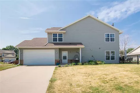140 Primrose Ct, Iowa City, IA 52240