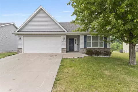 1917 Sherman Dr, Iowa City, IA 52240