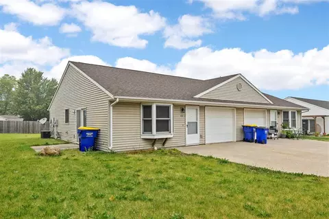407 Sugar Creek Ln, North Liberty, IA 52317