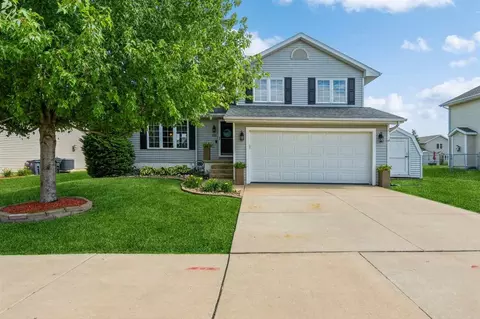 717 74th St NE, Cedar Rapids, IA 52402
