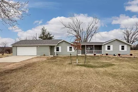 1397 Bertram St SE, Cedar Rapids, IA 52403 photo 1