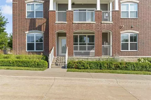 2162 Willenbrock Cir, Iowa City, IA 52245