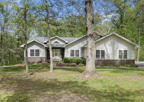 1484 Seneca Rd NW, Swisher, IA 52338