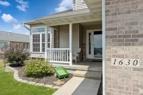1630 North Dr, Ely, IA 52227 photo 2