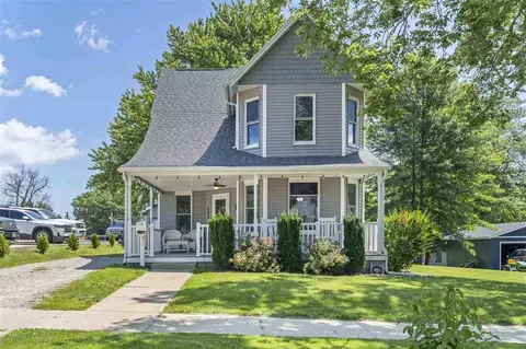504 Walnut St, Tipton, IA 52772
