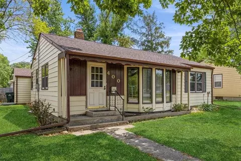 400 31st St SE, Cedar Rapids, IA 52403