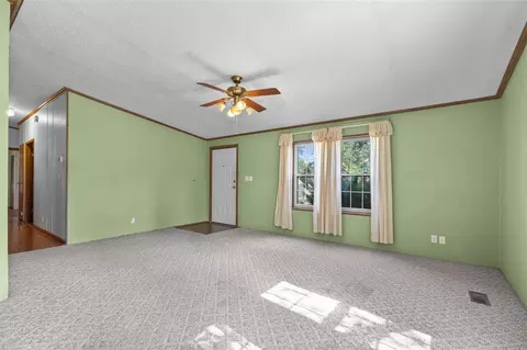 1105 SW 18th Ave, Cedar Rapids, IA 52404