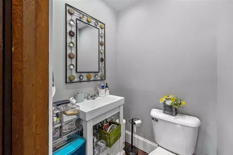 302 E 3rd St, Solon, IA 52333 photo 9