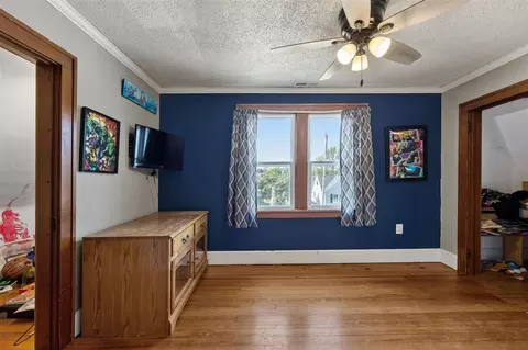 302 E 3rd St, Solon, IA 52333 photo 14
