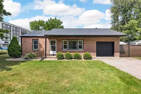 801 5th St, Coralville, IA 52241