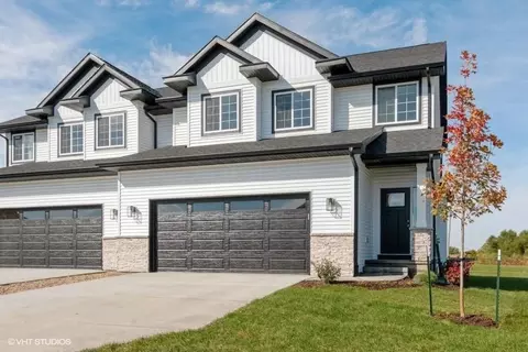 102 Dogwood Ln, Tiffin, IA 52340